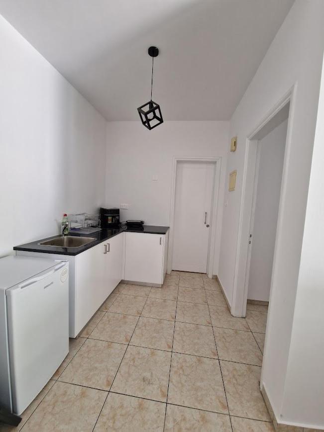 Laertis Apartments - By Imh Travel & Tours Paphos Room photo